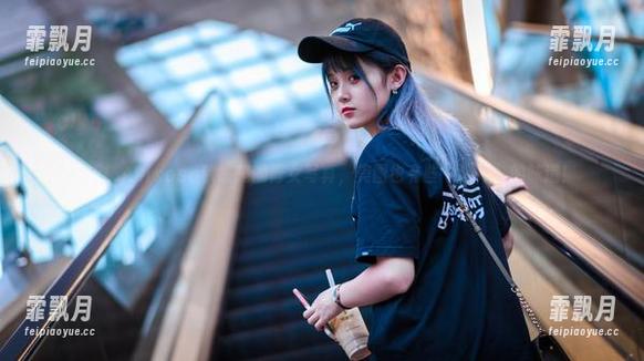 更新！Akisoso秋楚楚的修女写真，美图也有些“坏坏”的味道！