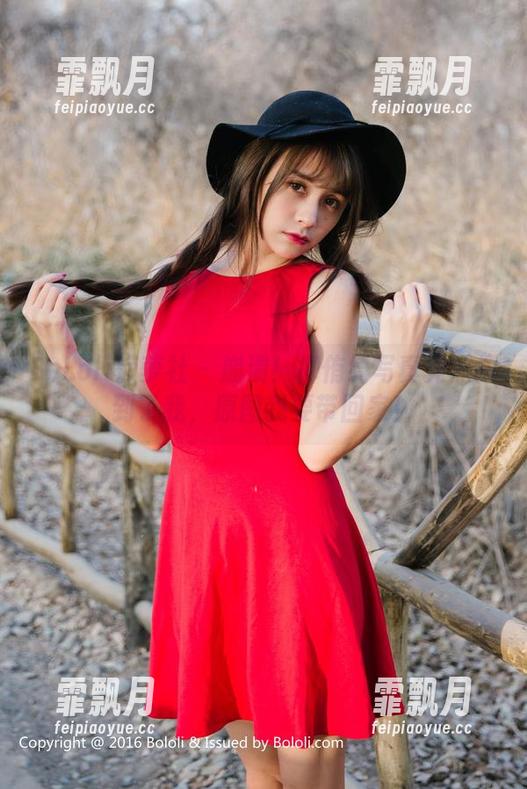 BoLoli菠萝社 - 崩溃！柳侑绮写真竟然撩到了我，原图我要带回家！