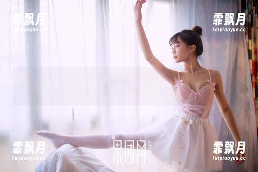 GIRLT果团网 - 有没有觉得裴希西的蕾丝作品集让人想要偷偷分享给好友，那种感觉…真微妙