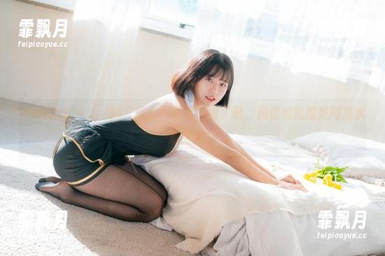 HaNari(하나리)的“桃水”写真，得了吧，颜值和氛围如同糖水般甜腻。