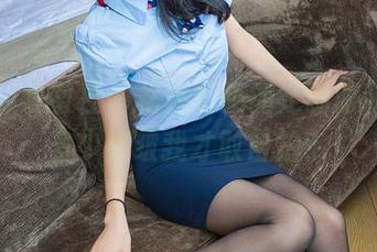 IMiss爱蜜社 – 格格污巫的定制服装，有多少褶皱我才敢自拍？