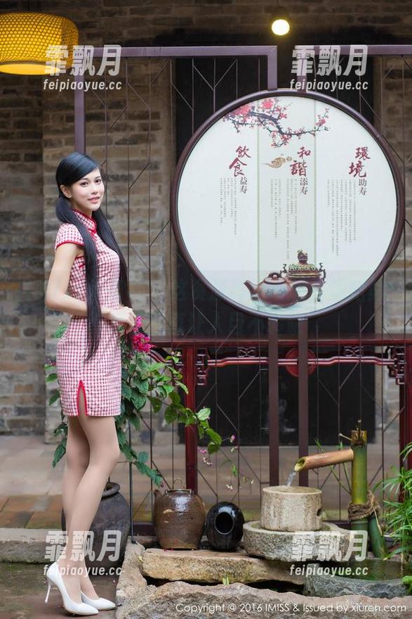 IMiss爱蜜社 - 这资源真不一般，泥鳅鳅短裤写真让人目不转睛