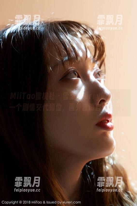 MiiTao蜜桃社 - 雪梨sherry的原图，一个剧情交代到位，画外音请自带脑补。