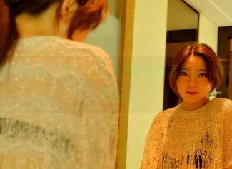 PANS摄影 – 女王久凌的作品，优雅与放荡并存，下载下来画像留念。