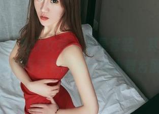 TouTiao头条女神 – 说是套装，其实看张蓝欣的写真更像是一场小舞台剧。