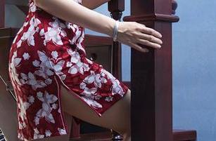 TouTiao头条女神 – 李由美：纯白诗篇合集，像是在樱花雨中徘徊。