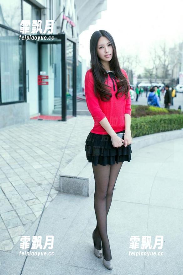 TuiGirl推女郎 - 图库里的双人配方，王依萌来分享——注意，后果自负，友情小心翼翼！