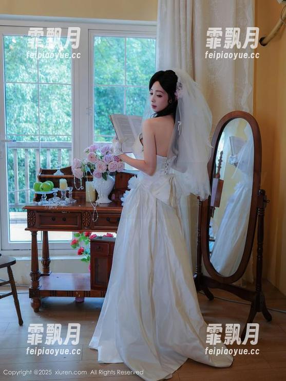Xiuren秀人网 - 免费查看Suki_baby女仆的图片，她到底在想啥？