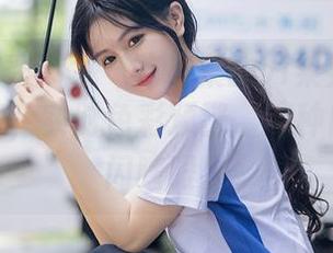 Xiuren秀人网 – 吃白菜的vi菜菜的纯白私拍图包，实时色彩预警，这种白可能会闪瞎眼。