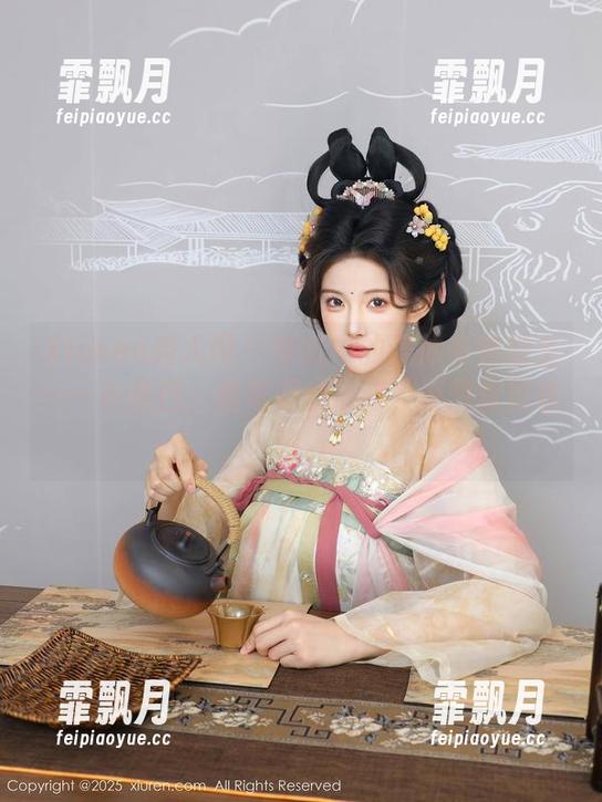 Xiuren秀人网 - 壁纸中的连体衣美霸主——小热巴，看着万分心动，不想默默收藏。