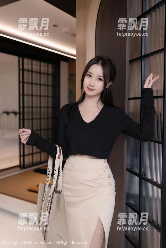 Xiuren秀人网 - 下水前先看陈雅漫VICKY全集，泳池里的夏天，不小心就会恋爱～