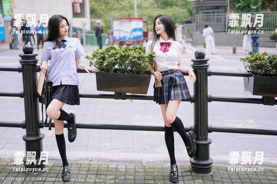 YouMi尤蜜荟 - 灰丝时光：一组熊小诺照片里的随意闲聊