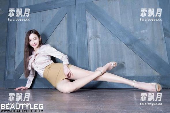 beautyleg - 便宜又大碗的福利！Lorraine的御姐写真，你值得拥有。