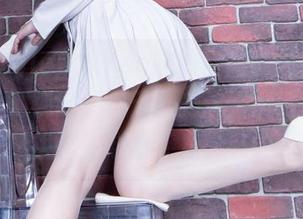 beautyleg – Yen妹妹自然随性，搞得我想给她视讯，但无圣光这种事情真心不必纠结，心动还是实在的！