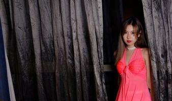 pans – 看，Tina连体衣里的“拉链”似乎在对我说话，原图咋那么迷？