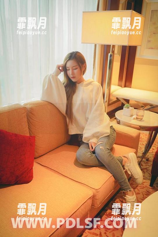 partycat轰趴猫 - 艾小青的女友写真不仅在网盘里，还在我心里