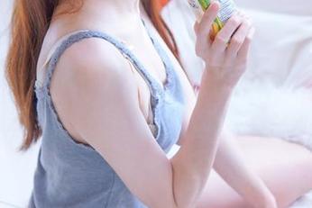 sally dorasnow多啦雪的高清图集，蒂法的每个角度都让人想多看一眼。