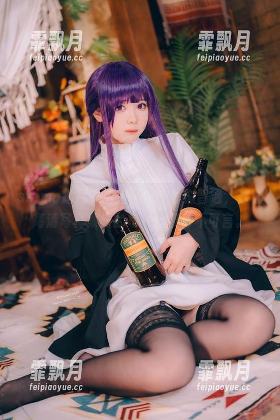 shimo霜月“空姐”——看似普通，却让高清写真集里的每一丝都妙不可言。