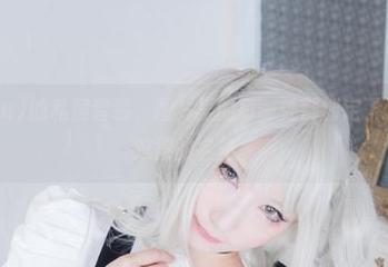 サク(saku)的私房套装，图片里的每一处都划定了一个边界，难得的名角。