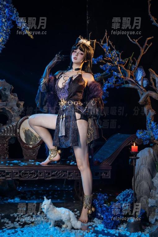 突然被七月喵子的幻想兽娘集吸引，分享那些让人怀疑人生的画面。