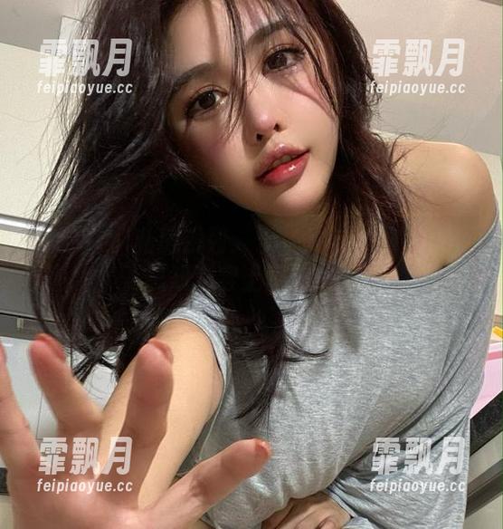 微密圈 - 私房系列：于芷晴与金灿灿内衣，想知道穿上是什么感觉