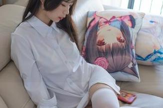 精选在前，套图中尽显：兔玩映画黑色死库水的色彩游戏
