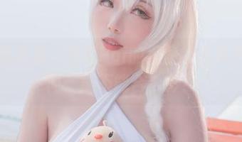 高清写真里，刺青Poi的天使让人忍不住想问：能不能合个影？