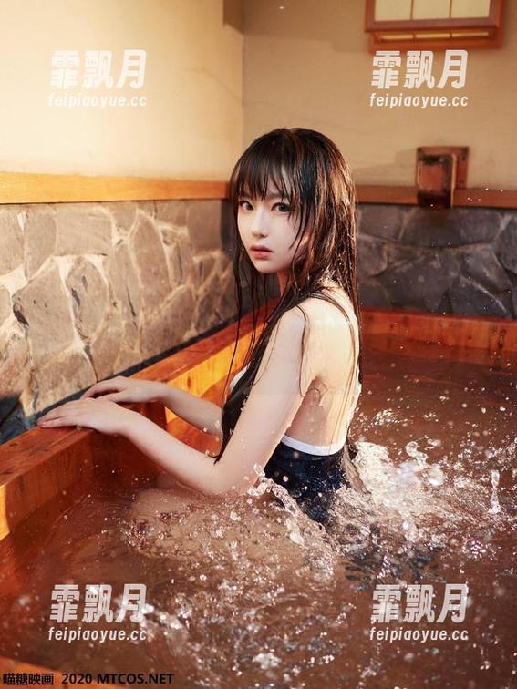 喵糖映画 - 喜欢这件礼服的原图，可蠢沫沫搭配得怎么回事儿？