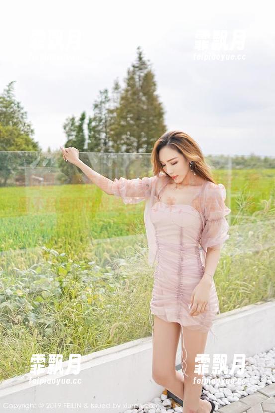 嗲囡囡 - 我在看施忆佳KITTY的温柔，原图不经意间让我想到了小羊，或者说，乌龟？