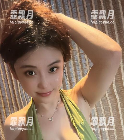 微密圈 - 奶雯妹子的资源又来了！最新作品，保管你乐得不行！