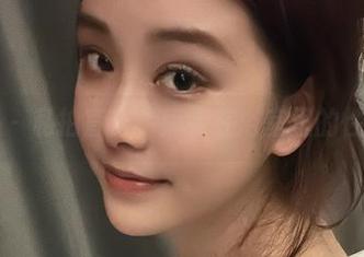 微密圈 – 私拍直击，奶雯在浴室里的性感霸权