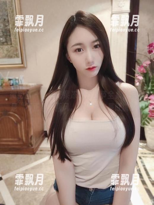 微密圈 - 小玉吃果冻的万圣节全集，完全是“不正经”画风。你确定这是讨糖的？