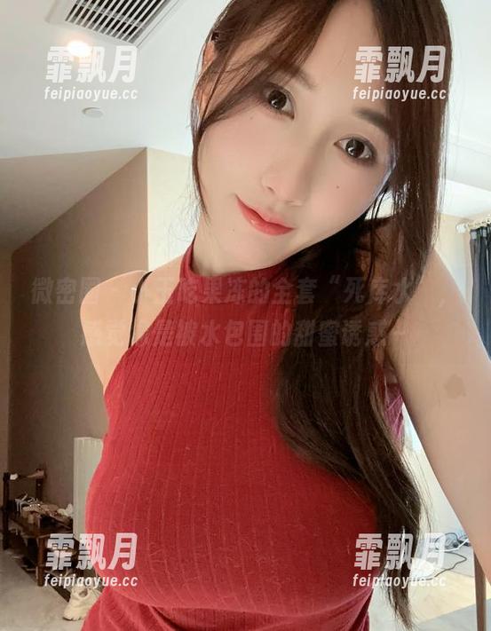微密圈 - 小玉吃果冻的全套“死库水”，感觉像是被水包围的甜蜜诱惑～