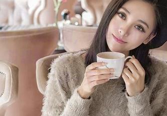 推女神 – 大胆猜测，绮里嘉ula最新白丝原图，没想到还有这种操作，真是让我眼前一亮。