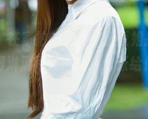 推女郎 – 在家拍的写真，土豆姐把“随意”演绎得淋漓尽致，精选七张给你看个够。