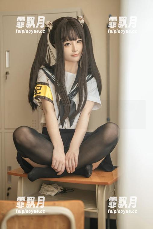 桃良阿宅的美图，让人一秒忘记了正事，灵魂都在那双脚上徘徊！