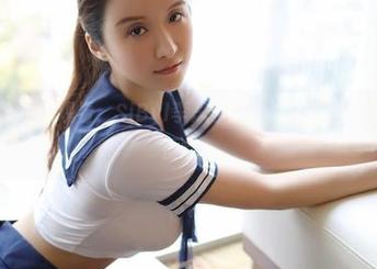 模范学院 – 小心观看，SiByl李思宁的丝袜合集让人忍不住产生歪念。