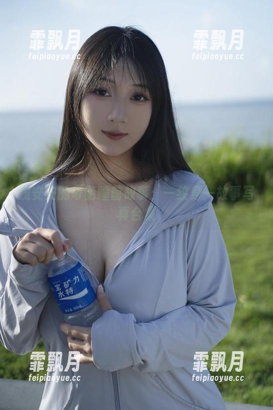 浅安安的奇葩睡前故事：一纹身一故事写真合集