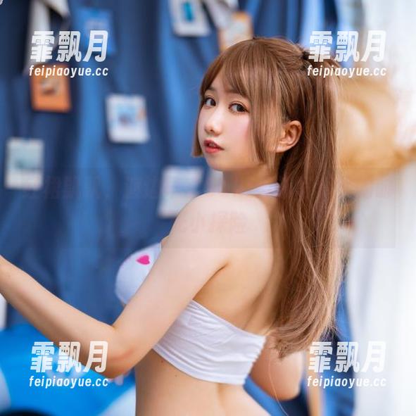 红裙飘飘，渡边早季Saki最新写真集的时光小探险