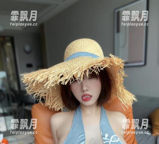 微密圈 - 琳铛铛的最新分享来了，学妹欠我一张合影，是该追问她了吗？