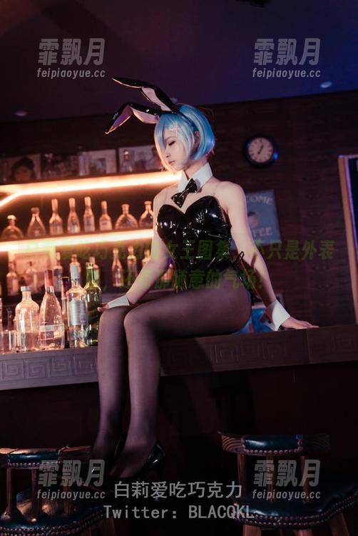 白莉爱吃巧克力的女王图集，不只是外表哦，还有那随意的气场！