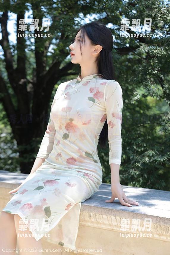 秀人网 - 网盘里不只是电影，还有丹妮Danny的黑丝作品哦！