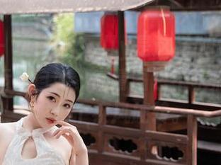秀人网 – 夏诗诗Sally是这样做的：将女神气质运用自如，高清图包不求点赞，只求看个疾风旋转。