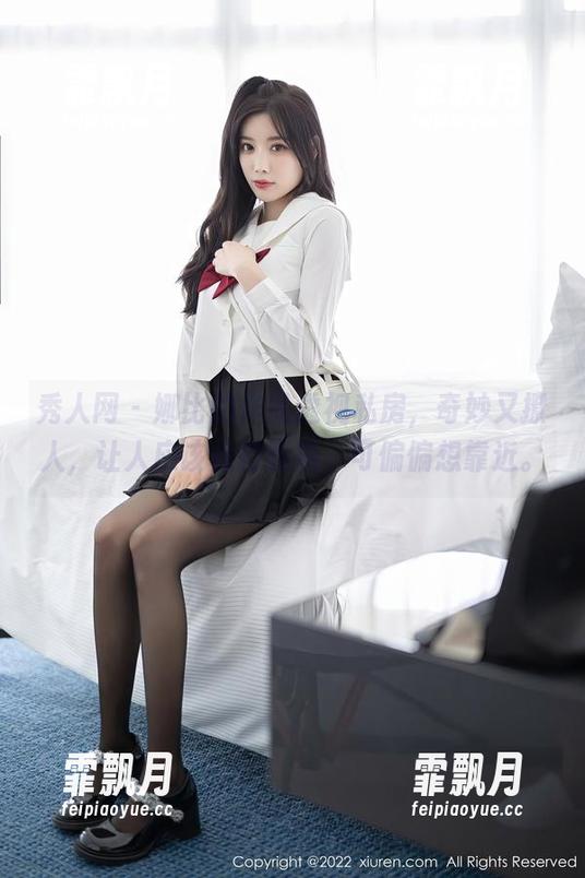 秀人网 - 娜比的作品透视私房，奇妙又撩人，让人应该保持距离，可偏偏想靠近。