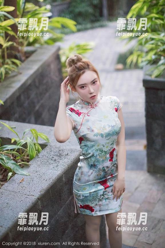 秀人网-孟狐狸FoxYini 秀人网 - 孟狐狸FoxYini的高跟鞋图集,能不能不要看得我心乱如麻?其实我只想关注鞋的颜色!