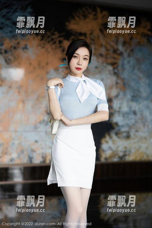 秀人网 - 王俪丁穿的校服图片，让我想起曾经的跑步比赛，扔掉烦恼的那一刻。
