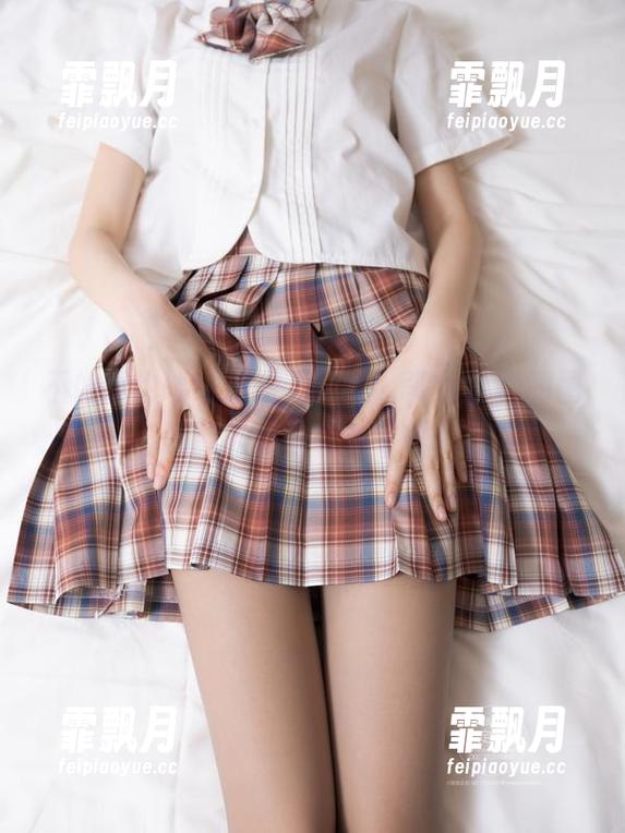 不如我也试试拍水下风光，紧急企划的图包算是给我灵感了吧！