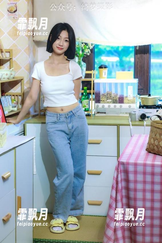 绮梦摄影 - 浴缸作品——宁宁再一次挑战水的极限，真香吗？