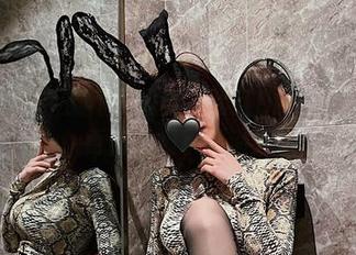 微密圈 – 水手服不再是梦？脸红Dearie的作品集更新如潮水般涌来