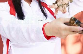 蜜桃社 – 精致的E杯奶茶遇上优雅的蕾丝，美图分享，有点让人小激动。